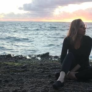 Meet your Posher, Leah